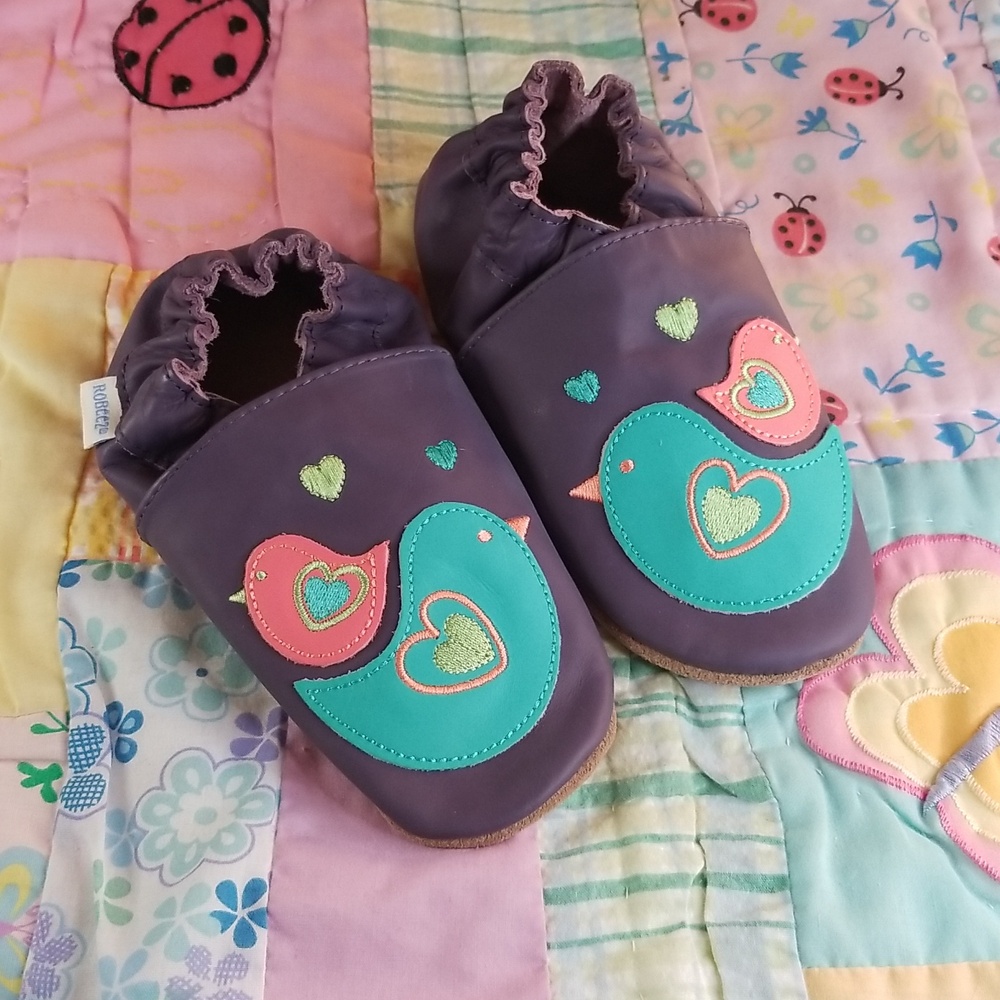 Robeez Pediatrician recommended Soft Soles with Teal & Coral Birds HTF 4-5 Years